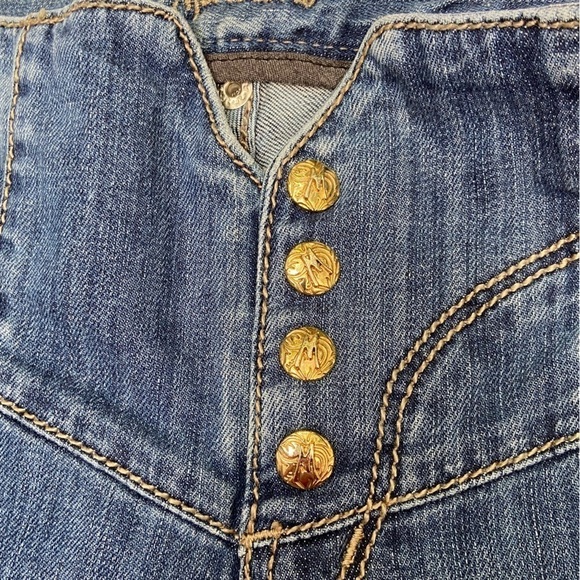 Marcia o jeans have heavy duty snaps in gold town, and really unusual detailing. - Picture 4 of 14
